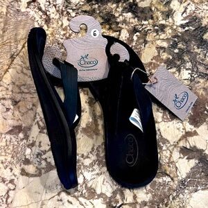 Chaco flip flops new with tags